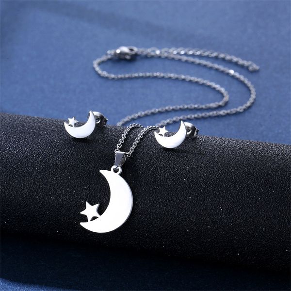 Estrela de aço inoxidável e colar da lua feminino América do sul Nicho Design de clavículas Brincos de cravos de clavícula Jóias para homens