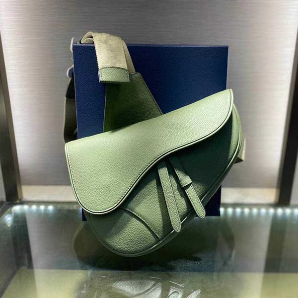 

really authentic quality men saddles bags fashion casual classic man bag designer crossbody letter shoulder bag messenger genuine leather