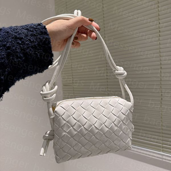 Tasarımcı Omuz çantaları Mini Loop Kamera Çantası Mini Tote preslenmiş intrecciato Çapraz vücut Zip kapatmalı çantalar Düz deri Örme cüzdanlar bozuk para cüzdanı BOX'lu