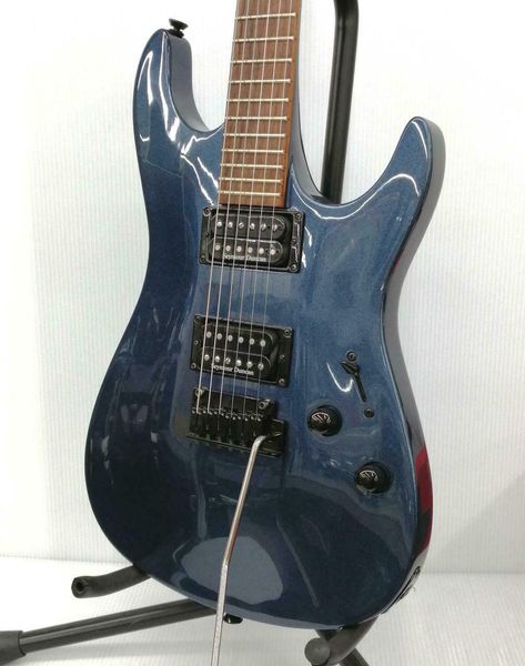 

korea showmaster electric guitar #12200 same of the pictures