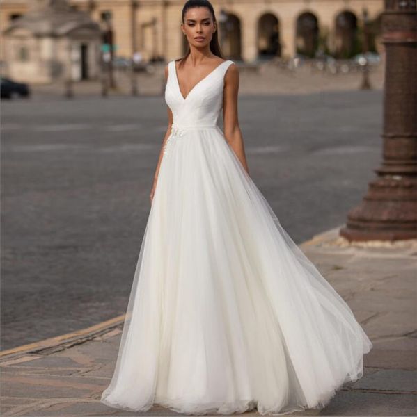 

2022 new french bride deep v-neck wedding dress simple mesh white super fairy wed dresses vestido de novia