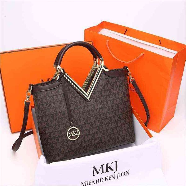 

mkj bag 2022 lady mother commuter hand women's large capacity menger trend
