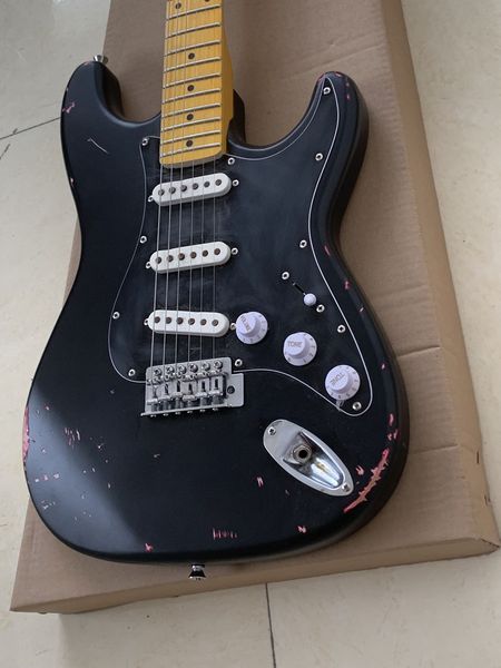 

aged/relic davidgilmour custom st electric guitar, chrome hardware