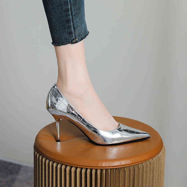 

2022 small size women's high heels thin heel sier banquet temperament pointed shallow mouth large single shoes, Black