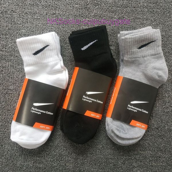 

fashion classic men's socks 3 pairs of 1 card hook brand designer versatile sports sock men women luxury wear medium short sportsocks d, Black