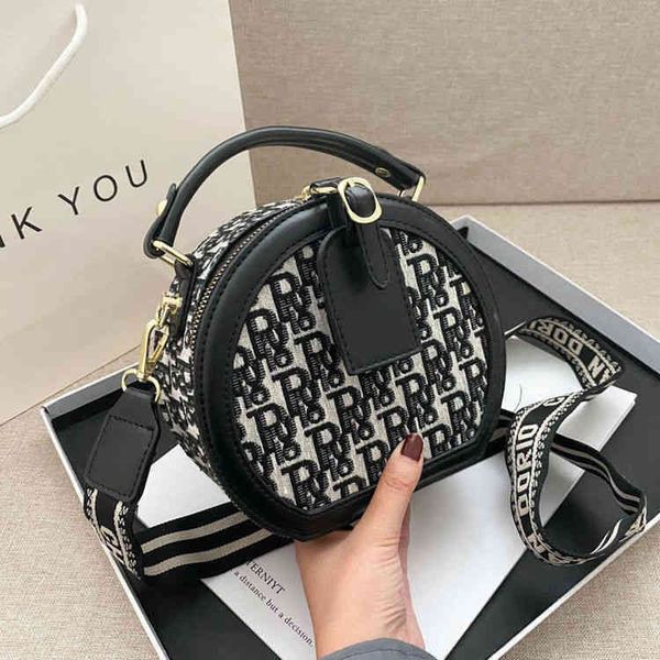 

50% off online factory clearance fashion embroidery small foreign single shoulder oblique cross popular portable round cake bag