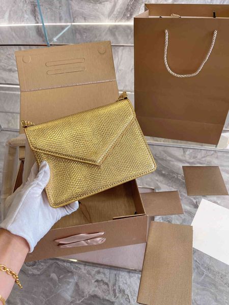 

22 new snake head retro european and american chain organ tofu postman diagonal shoulder bag