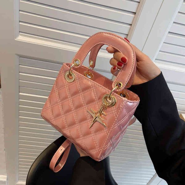 

new fashion korean car sewing lingge hand-held diana painted women's one shoulder oblique span small square bag luxury designer
