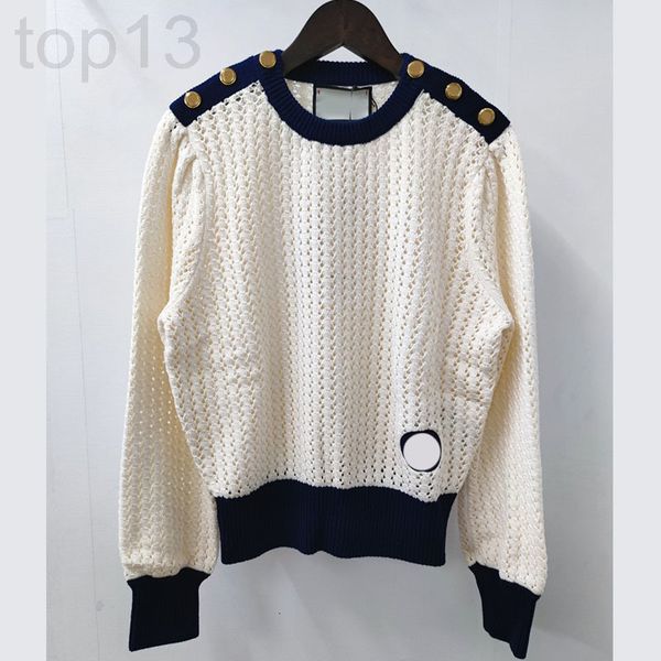 

women's knits & tees designer 2022 spring and summer new product gu * shoulder gold button contrast color round neck hollowed out long, White
