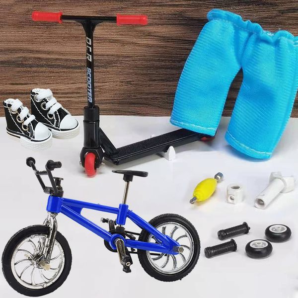 Lega di dito scooter skateboard accessori per scarpe set due ruote skate vestire tastiera bici punta delle dita novità giocattoli regalo bambino 220608