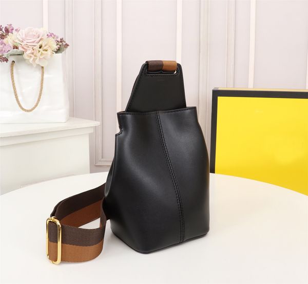 

women men fashion chest bag solid color leather guitar shape waist bags gold buckle gasp handbags one shoulder strap multipurpose cross body