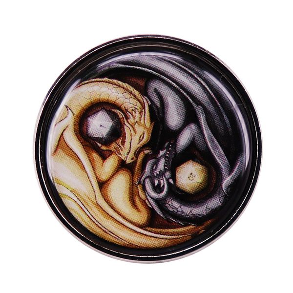 

dragon and dungeon tablegame yin yang dice brooch, Blue