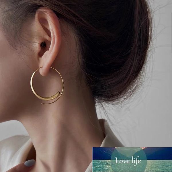 

hoop huggie high-grade elegant circle earrings women's new trendy niche design european and american vintage circle earring, Golden;silver