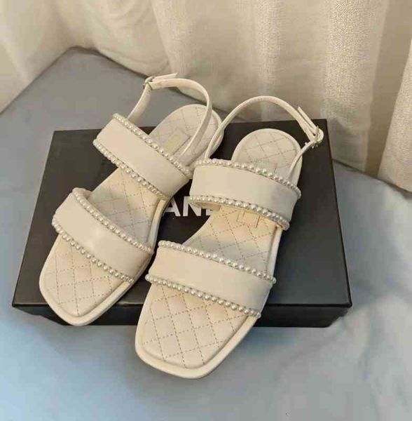 

sandals xiaoxiangfeng sandals women's summer french pearl one line buckle open toe leisure square head flat bottom q40f, Black