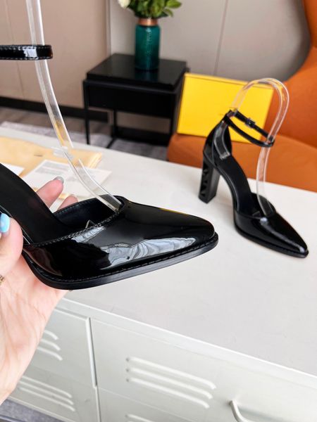 

2022 latest high-heeled large woven slippers leather frosted leather lattice women's shoes square mouth open toe women's shoes fla, Black