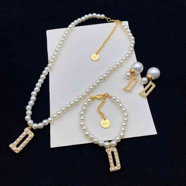 

70% off jewelry 21 new letter inlaid pearl pendant necklace bracelet female asymmetric pearl earrings, Black
