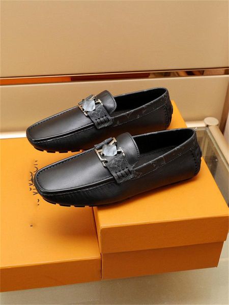 A1 Scarpe da uomo estive in pelle Casual Marchi di lusso Mocassini da uomo Scarpe da guida da uomo traspiranti Slip On Mocassini Taglia bianca 6.5-10