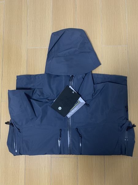 

outdoor arc jacket men mountaineering wear windproof waterproof soft shell laminated uphill sports jacket fashion, Black;brown