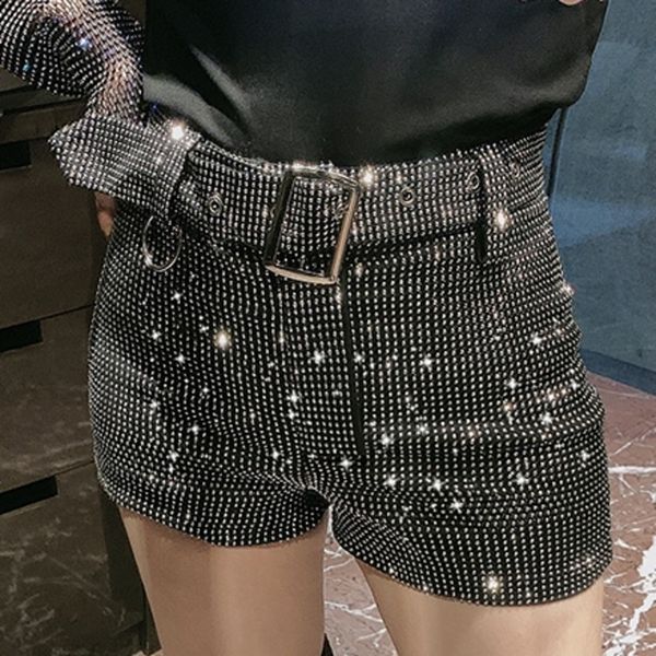 

lanmrem heavy industry wide leg winter womens fashion wild high waist aline shorts pc283 y200512, White;black