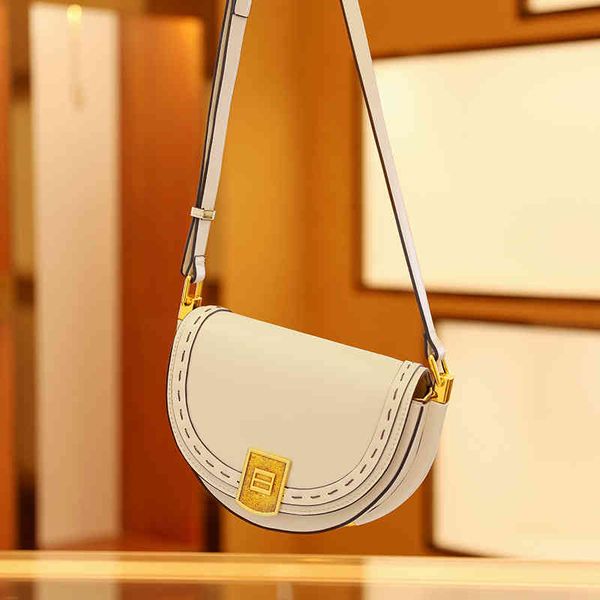 

fashion trend new ladies luxury brand designer bag wholesale 2022 underarm shoulder women's small high texture semi-circular saddle cro