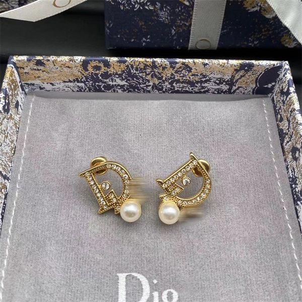 

designer jewelry online full diamond letters fashion women's pearl simple geometric earrings, Golden