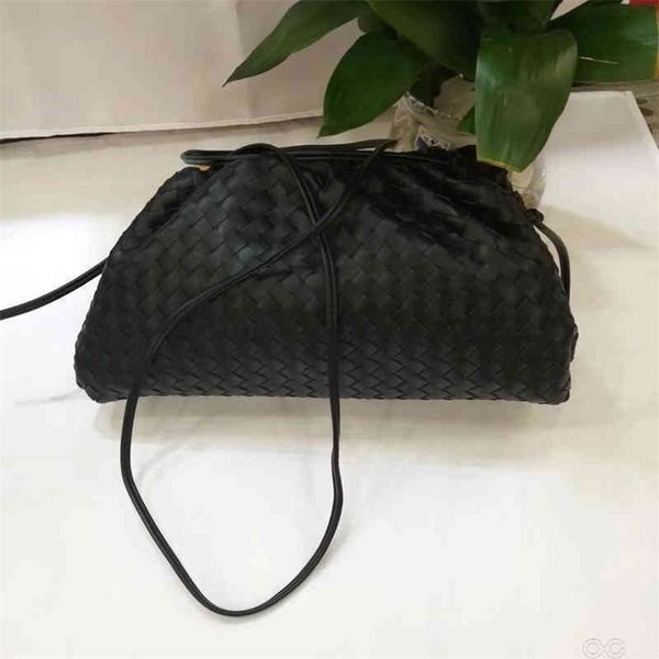 

venetas handbag bottegas weaving cloud soft skin dumpling popular style real cowhide women's fashion one shoulder slant across the hand