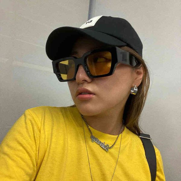 

manufacturers tide brand wholesale small square off personalized high value fashion design sunglasses, White;black