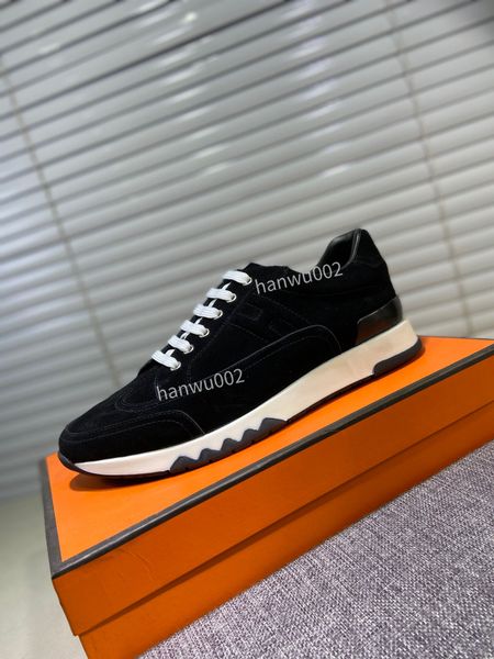 

2022 designer luxury men casual shoes fabric suede effect calfskin nylon reflective sneakers velvet mixed fiber fashion quality, Black