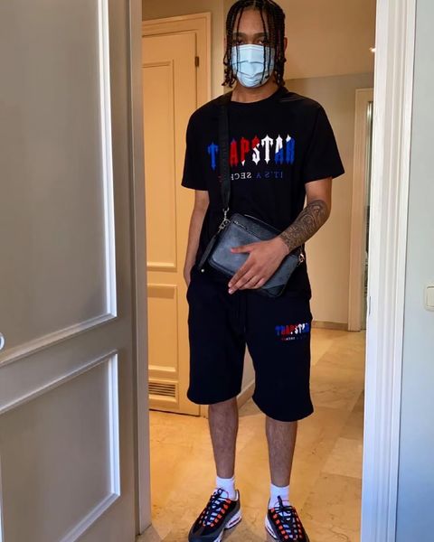 

2022 new trapstar short sleeve crew neck t shirt suit chenille decoded shorts collection - black ice flavor 2.0 men's summer beach shor, White;black