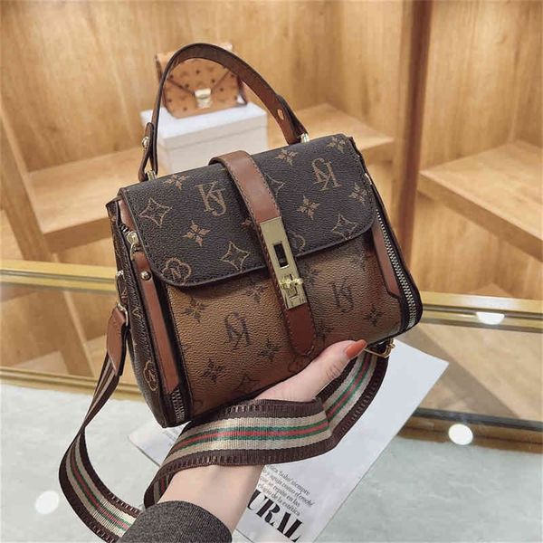 

50% off online sale store live fashion simple small square style versatile portable shoulder women's bag q62d