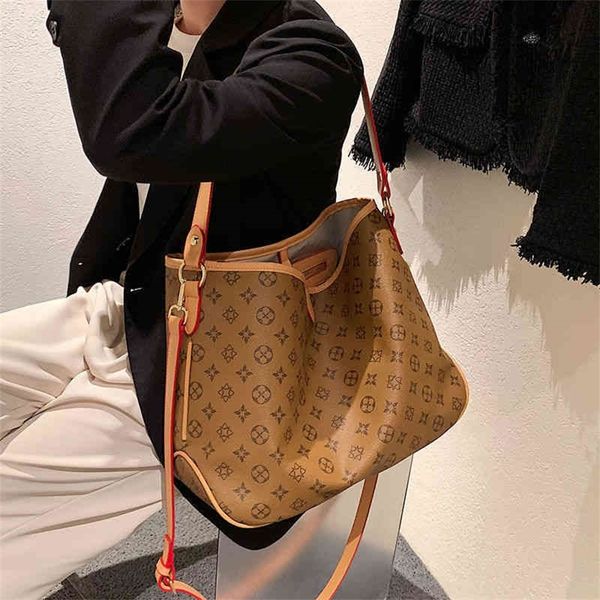 

50% off online sale store women's large capacity fashion cloth bag single shoulder messenger autumn and winter high sense tote bag k4ms