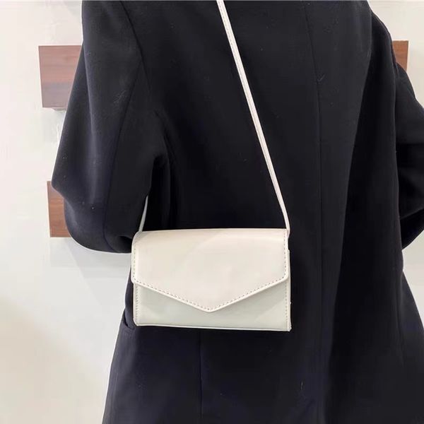 

2022 luxurys designers women gold chain crossbody bag leather handbag bags tote flip cover shoulder bag wallet cross plain purse5sdrw65asdqa