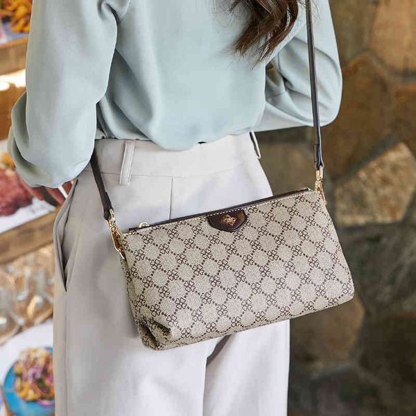 

outlet handbags [multifunctional ]carlo classic sling one shoulder simple and versatile practical multi compartment messenger for women sale