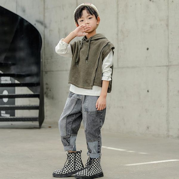 

clothing sets children's autumn suit 2022 korean version 4-14 years old boys' sleeveless hoodie bottoming t-shirt stitching jeans, White