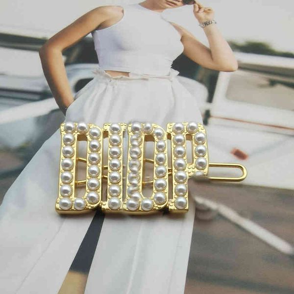 

2022 factory wholesale new high sense light luxury pearl small fragrance brooch hair ornament fairy simple hairpin, Golden;silver