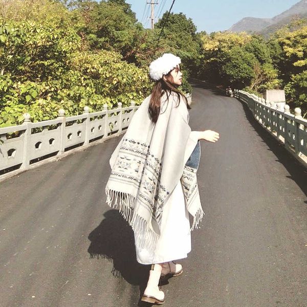 

shawl s travel womens imitation cashmere outside with double-sided famous nationality style cloak geometric pattern tassel air-conditioning, Blue;gray
