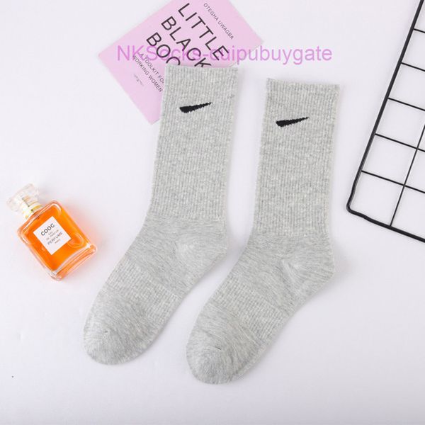 

men's fashion classic hook brand socks middle tube sports moisture absorption sock casual men women luxury wear medium short sportsocks, Black