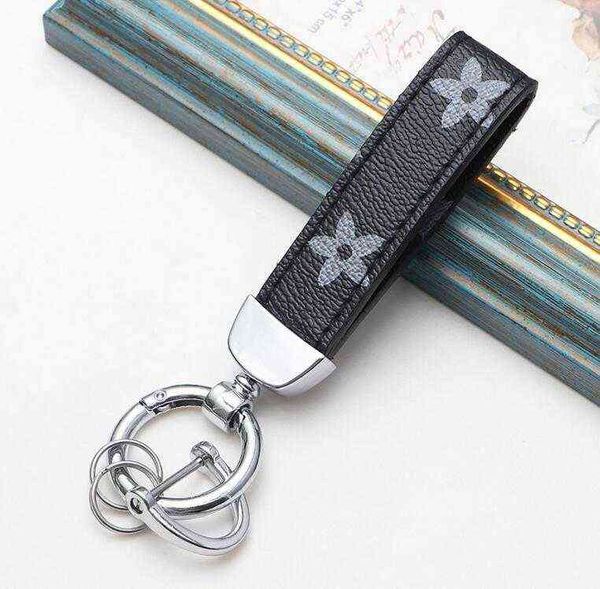 

pu leather keychain designer key chain buckle lovers car handmade keychains men women bag pendant accessories s01, Silver