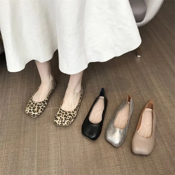 

sepatu datar balet slip on kasual motif macan tutul goth loafer kulit fashion wanita mules musim panas gugur warna hitam 220614, Black