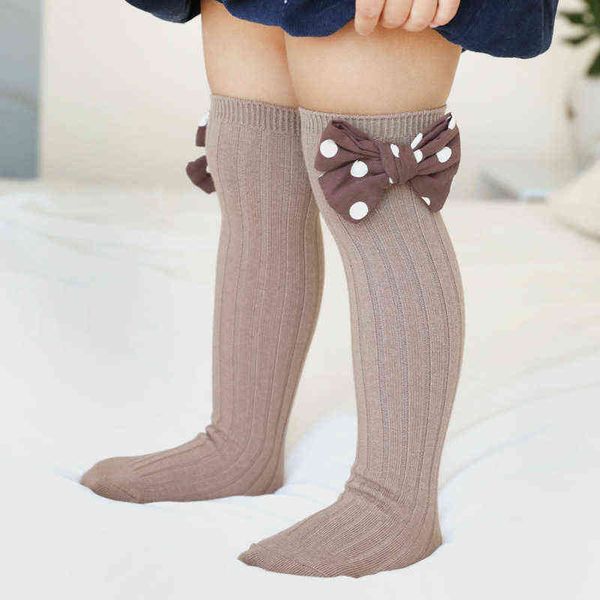 

autumn winter new no heel girls socks cute bow children knee high cotton socks baby toddler golf point bow long sock j220621, Pink;yellow