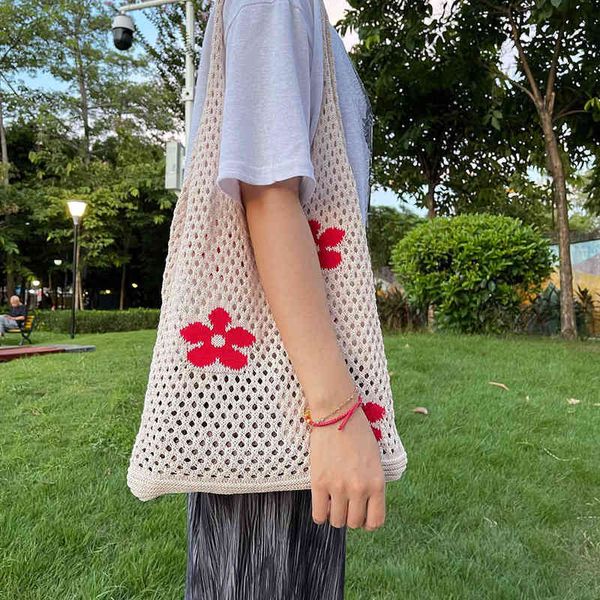 

summer flower handbag women's knitted shoulder bag large capacity shopping tote simple woven hollow mesh beach bags 2022 new y220421