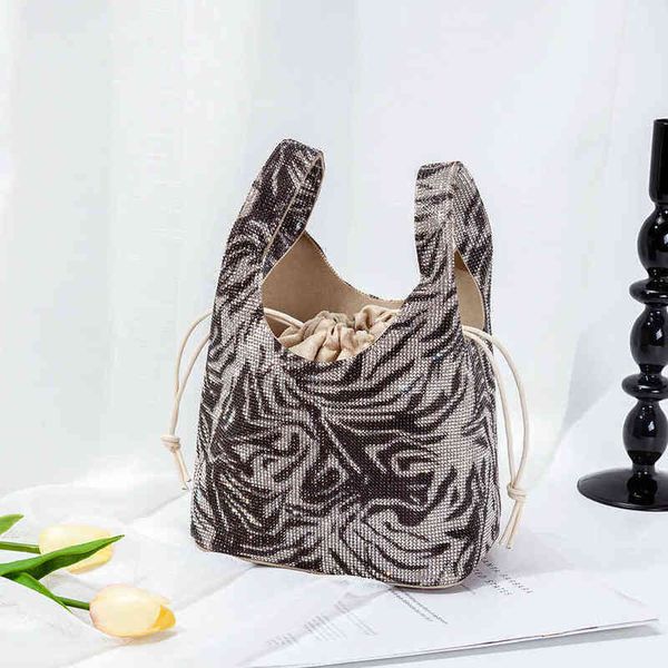 

zebra gestreepte diamonds evening clutch bags nieuwe koreaanse chic rhinestone emmer portemonnees en handtassen luxe designer fashion 220609