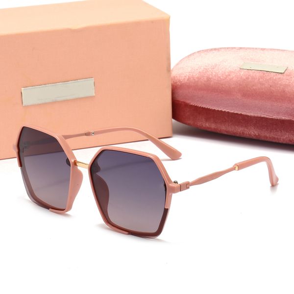 

mens vintage designers driving sunglasses quality fashion sunglass polarized tr90 sun glass uv400 lens travel beach island fashion outdoor s, White;black