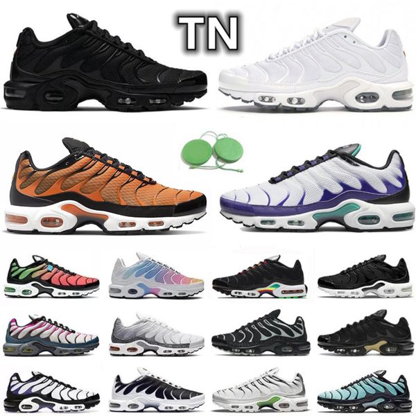 

tn plus running shoes men sneaker triple white red black hex viotech grape bone celery metallic silver hyper jade bule navy kaomoji men wome
