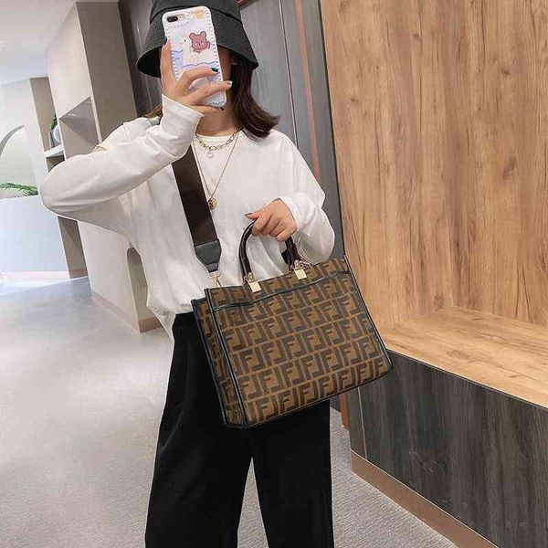 

2023 fashion bags big shopping slanting cross portable large