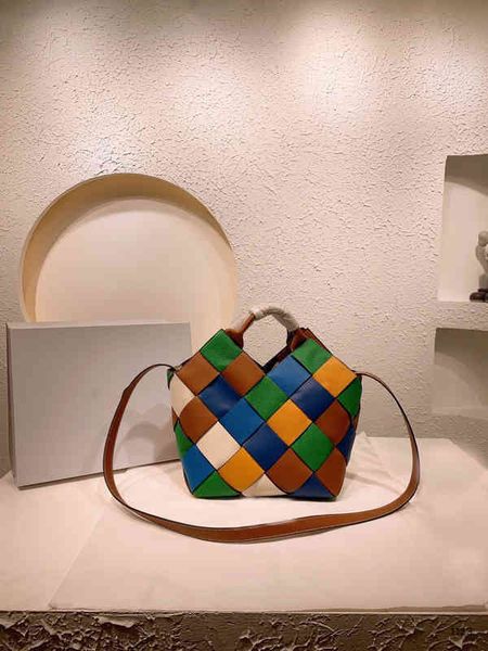 

classic shoulder bags tote women senior feeling portable shopping handbag woven leather designer crossbody female purses 220325