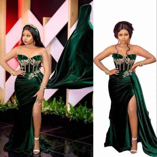 

2022 arabic emerald dark green velvet mermaid evening dresses wear plus size gold lace appliques long sleeves high split formal prom gowns v, Black;red