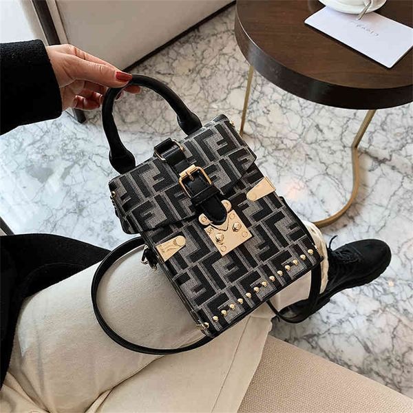 

fashion print lock portable box women's one messenger design purses online