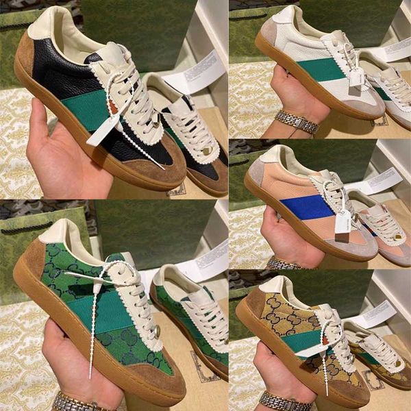 Le ultime scarpe casual stampate da uomo del designer in pelle con fondo piatto in pizzo goffrato lettera ricamo San Valentino sneakers Joker in tela stampata fragola