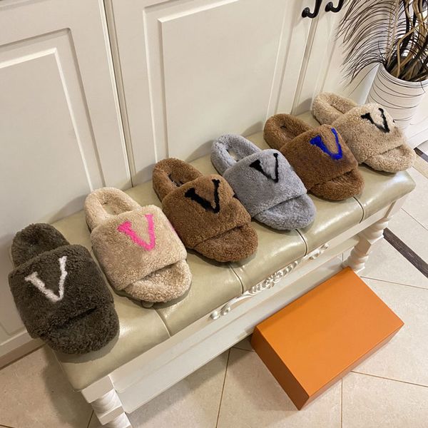 

limited edition lamb wool slipper rubber outsole size 35-41 1122, Black